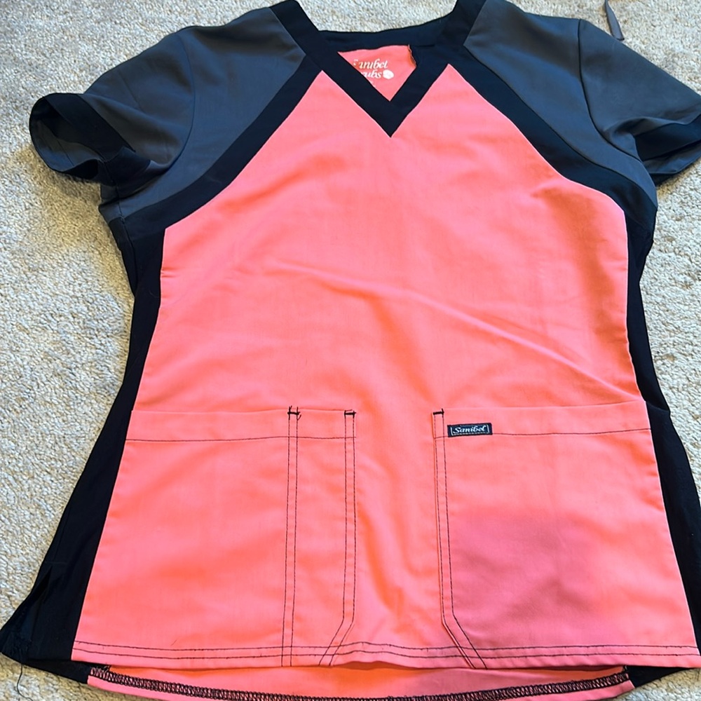 Sanibel scrubs coral and black scrub top